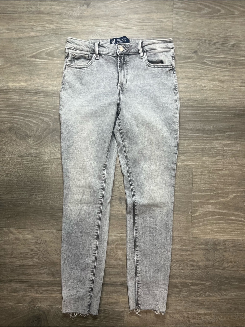 GAP Women's Pale Gray Skinny Jeans
